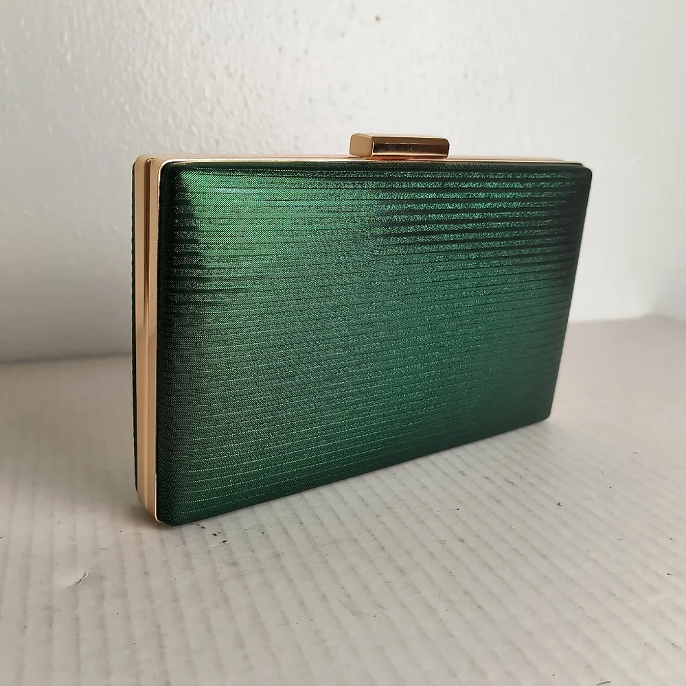 Shimmer Emerald Gold Tone Satin Evening Clutch Square Bag Metal Strap